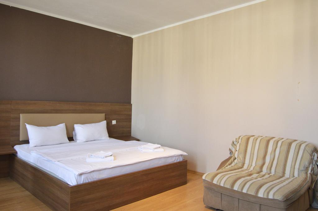 Guesthouse Anja Skopje Zewnętrze zdjęcie